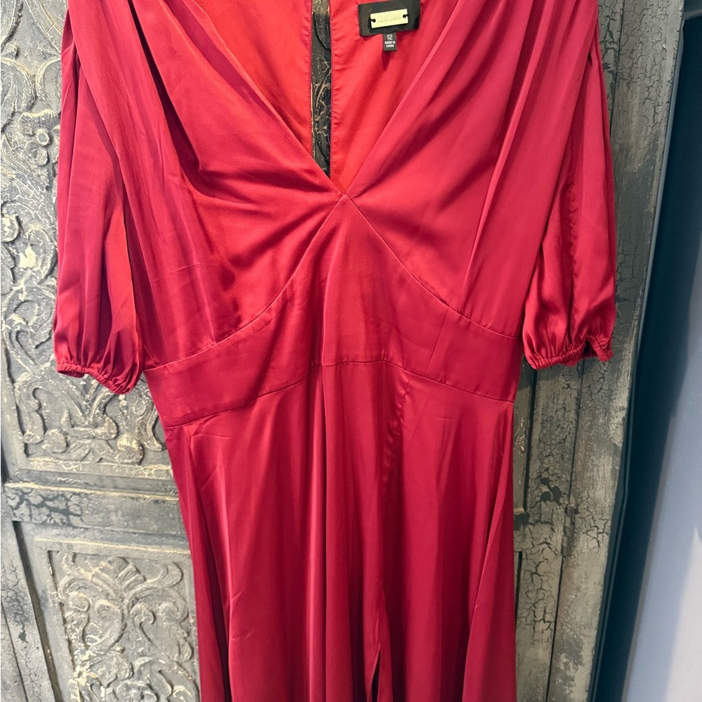 Alexia Admor Vibrant Red Dress